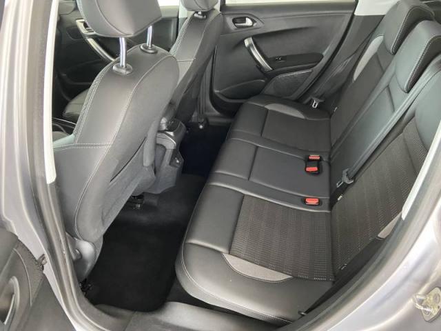 Peugeot 2008 image 1