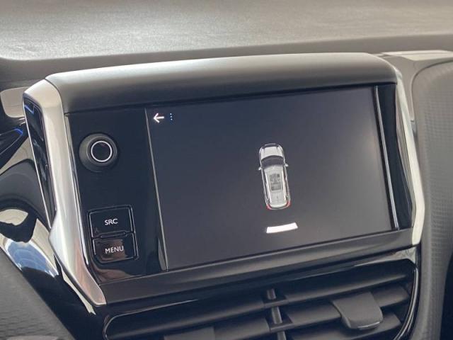 Peugeot 2008 image 8