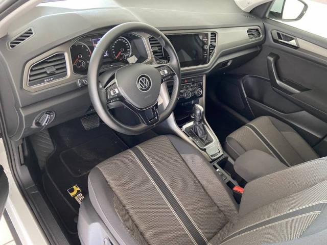 Volkswagen T-Roc image 2