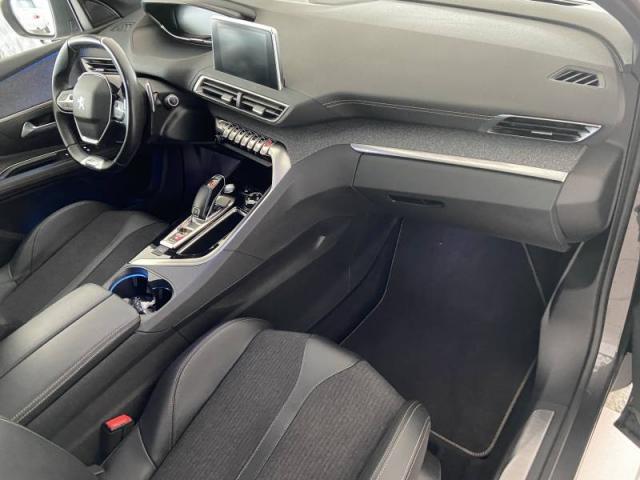 Peugeot 3008 image 3