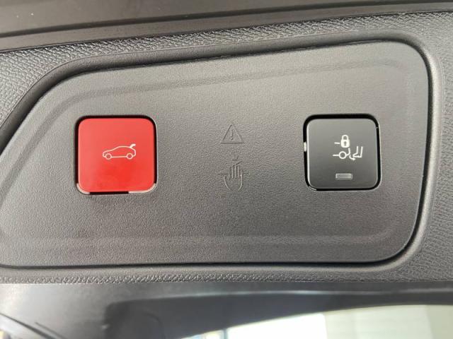 Peugeot 3008 image 3