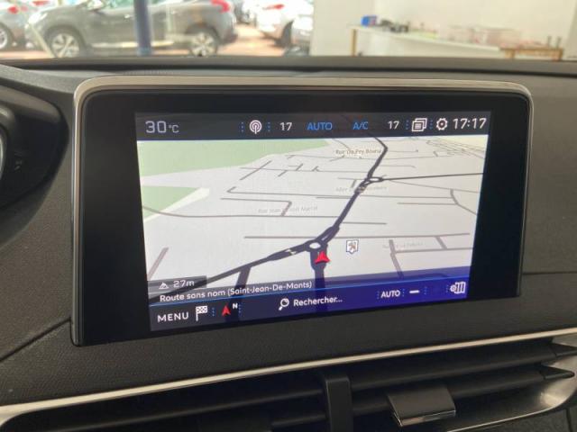 Peugeot 3008 image 3