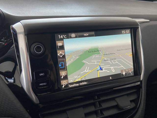 Peugeot 2008 image 8