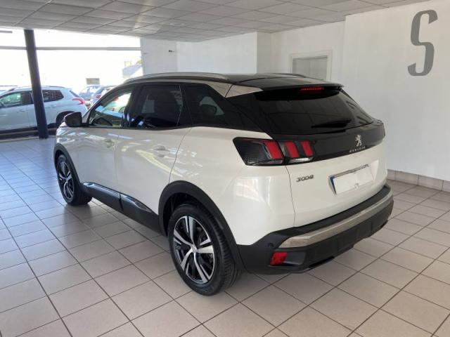 Peugeot 2008 image 8