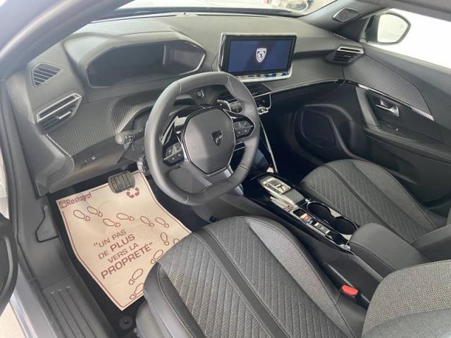 Peugeot 2008 image 7