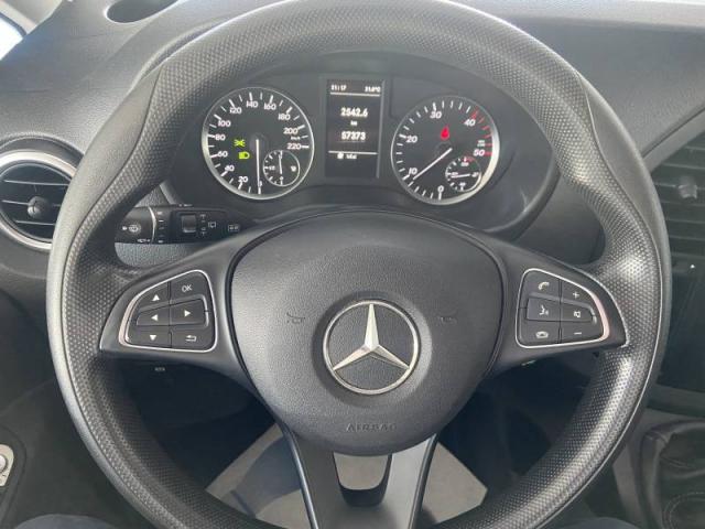 Mercedes Benz Vito image 5