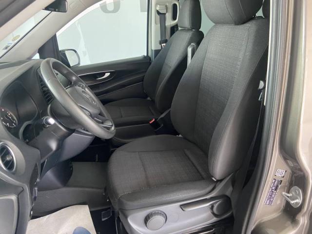 Mercedes Benz Vito image 2