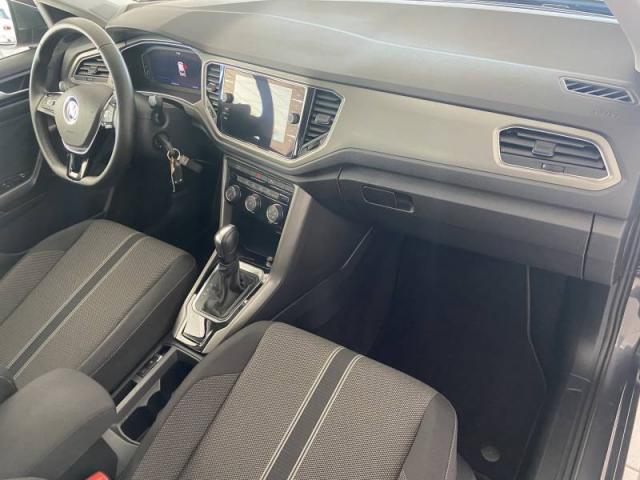 Volkswagen T-Roc image 9