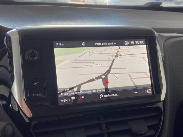 Peugeot 2008 image 2