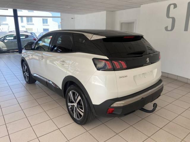 Peugeot 3008 image 2