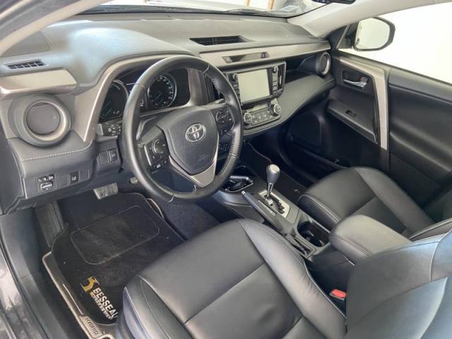 Toyota Rav4 image 9