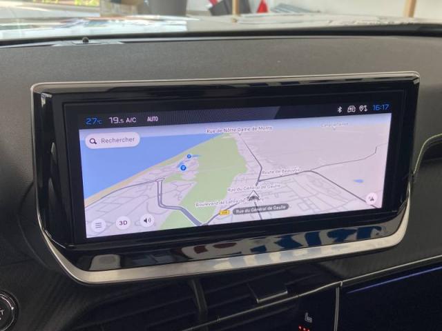Peugeot 2008 image 3