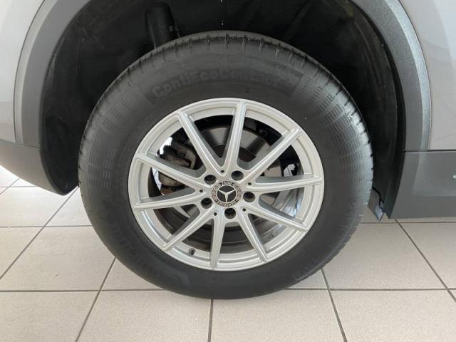 Mercedes Benz Gla image 2
