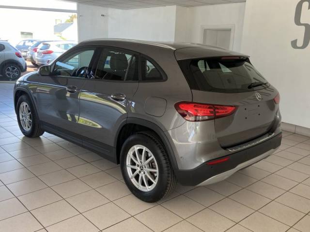 Mercedes Benz Gla image 9