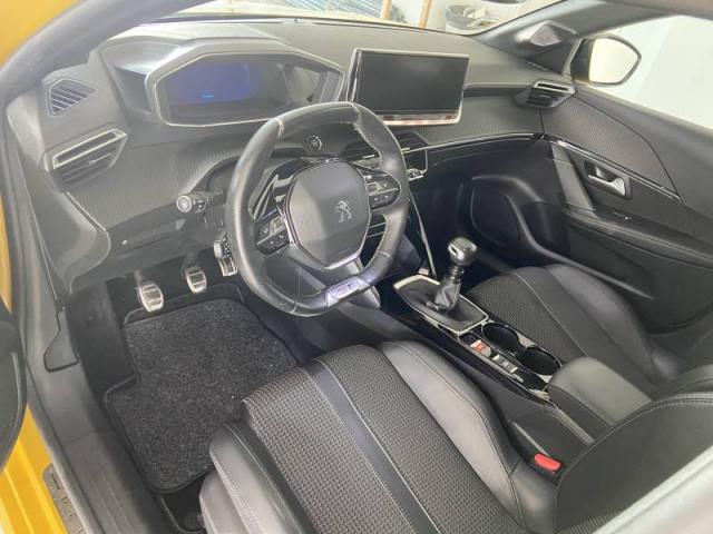 Peugeot 208 image 7