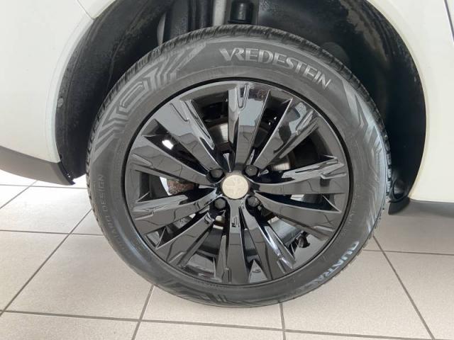 Peugeot 3008 image 8