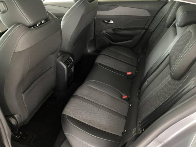 Peugeot 308 image 2