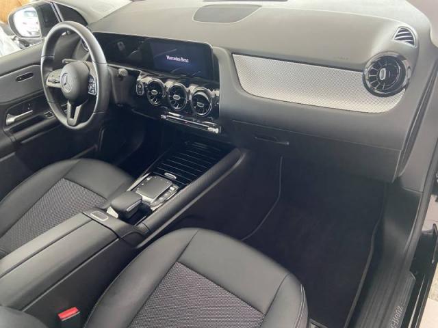 Mercedes Benz Gla image 7