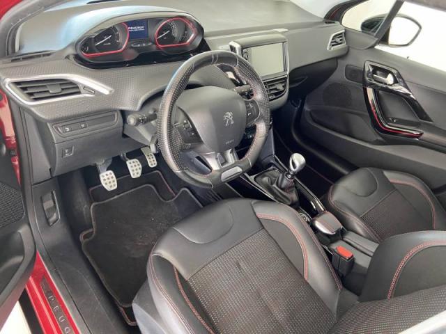 Peugeot 2008 image 9