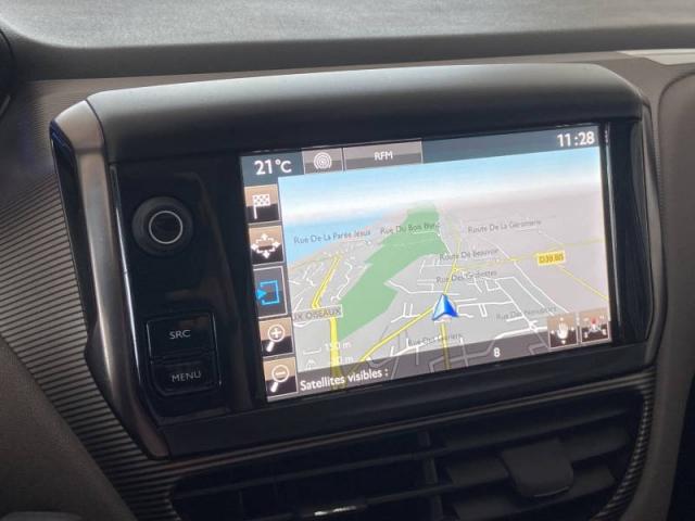 Peugeot 2008 image 8