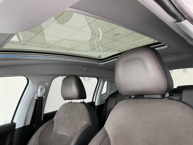 Peugeot 2008 image 9