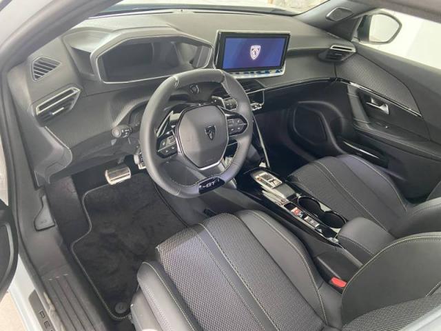 Peugeot 2008 image 4