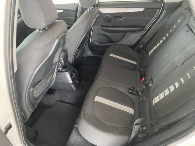 Bmw Serie 2 image 9