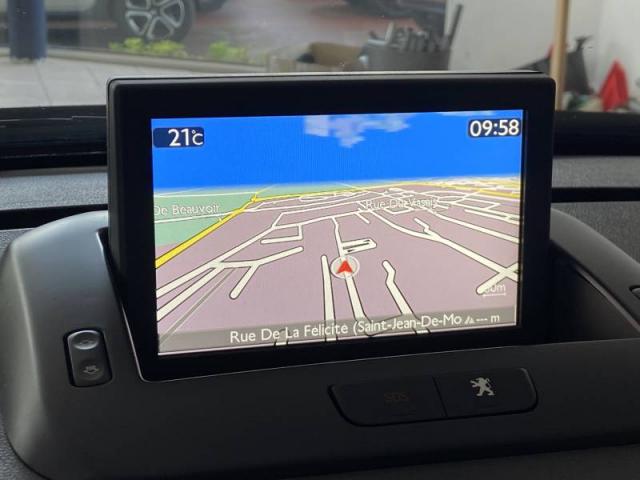 Peugeot 5008 image 4