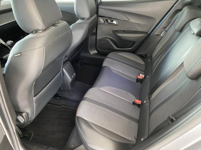 Peugeot 2008 image 9