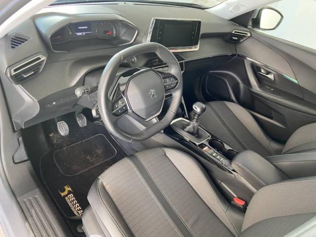 Peugeot 2008 image 7