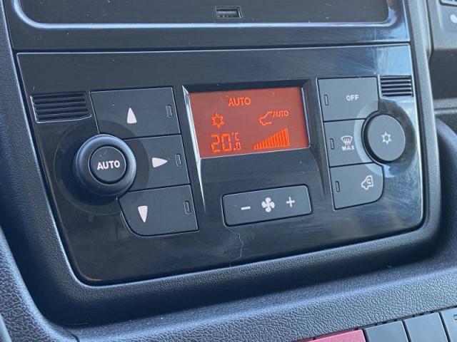 Peugeot Boxer image 1