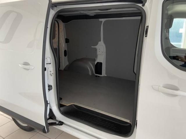 Citroen Jumpy image 8