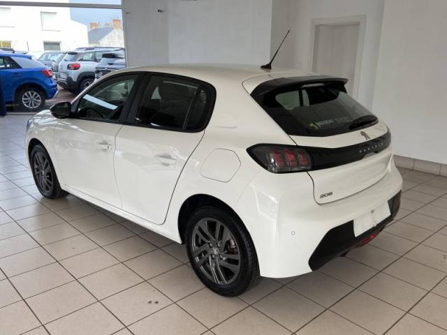 Peugeot 208 image 3