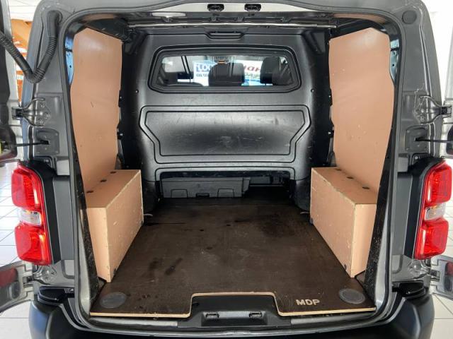 Citroen Jumpy image 2