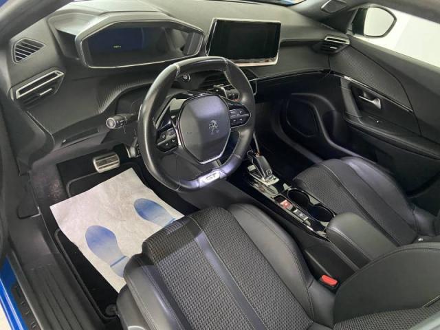 Peugeot 2008 image 1