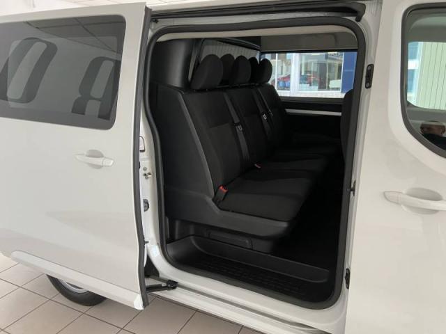 Peugeot Expert image 2