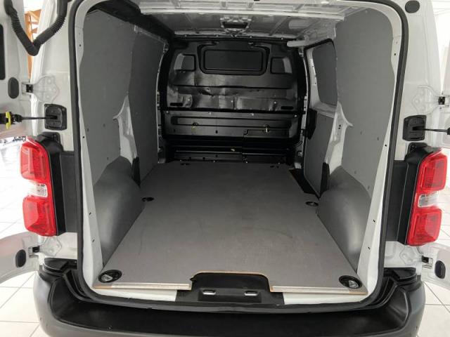 Citroen Jumpy image 3