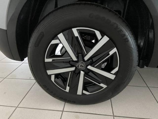 Peugeot 2008 image 8