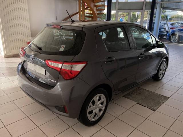 Toyota Yaris image 2