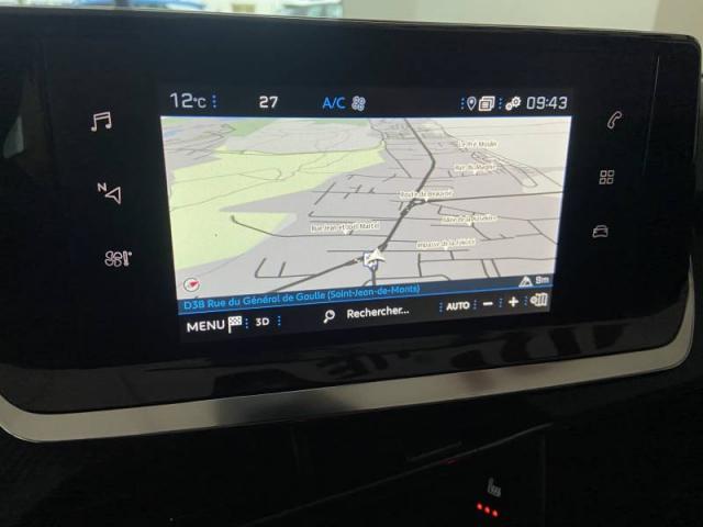 Peugeot 2008 image 3