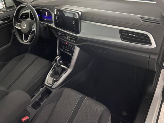 Volkswagen T-Roc image 9