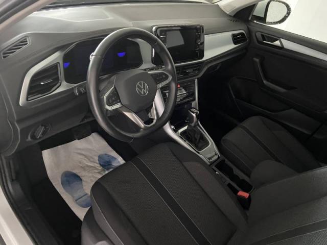 Volkswagen T-Roc image 6