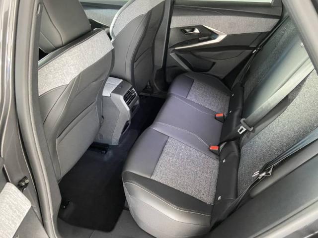 Peugeot 3008 image 3