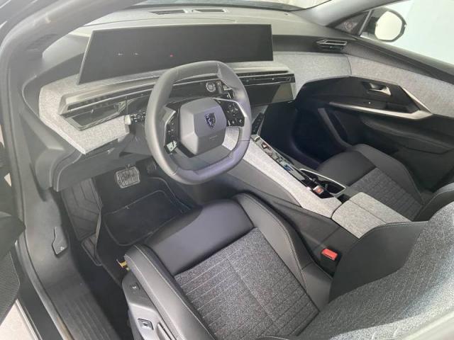 Peugeot 3008 image 2