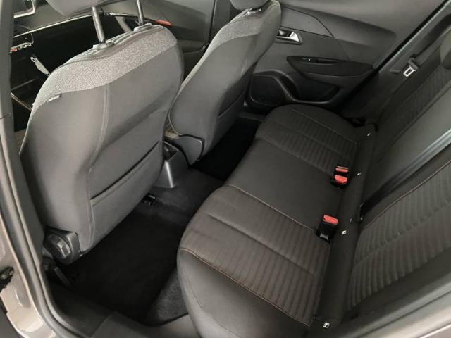 Peugeot 2008 image 4