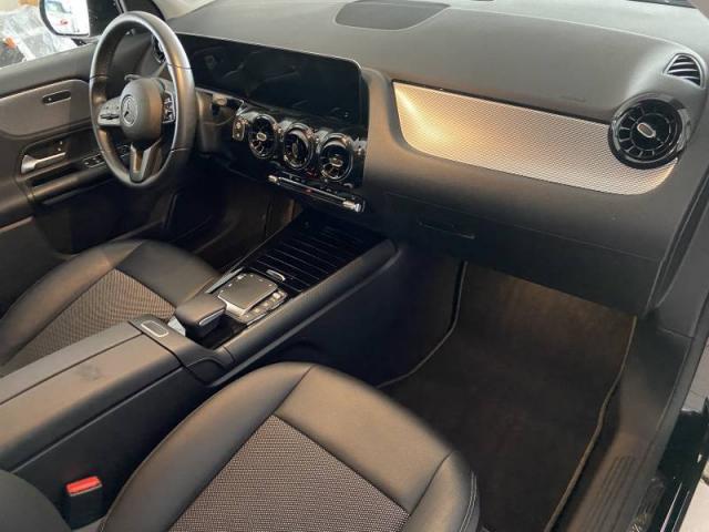 Mercedes Benz Gla image 1