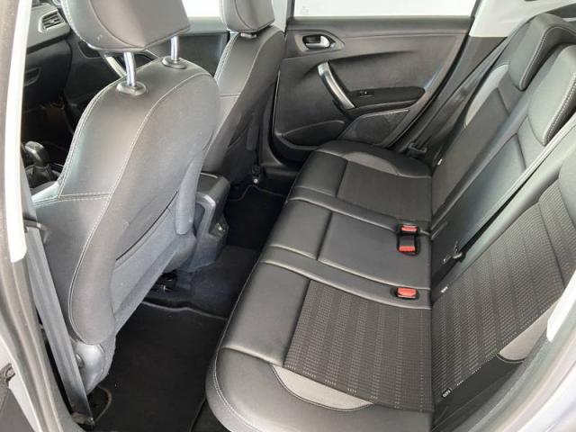 Peugeot 2008 image 6