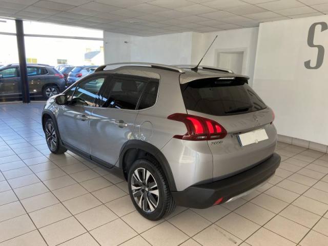 Peugeot 2008 image 1