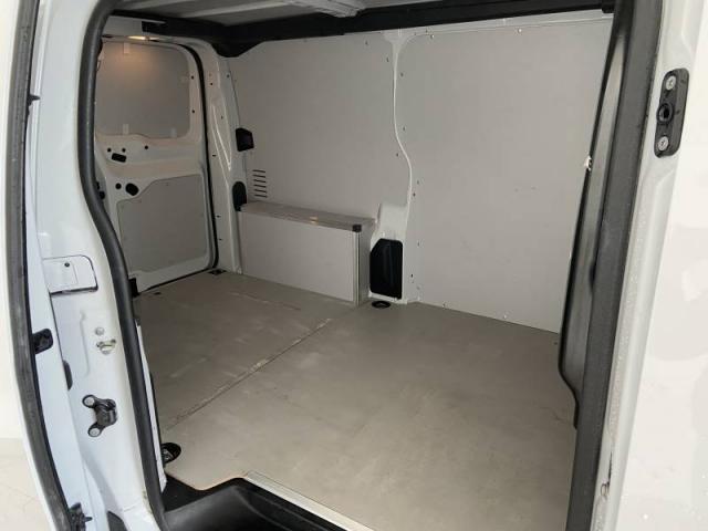 Citroen Jumpy image 2