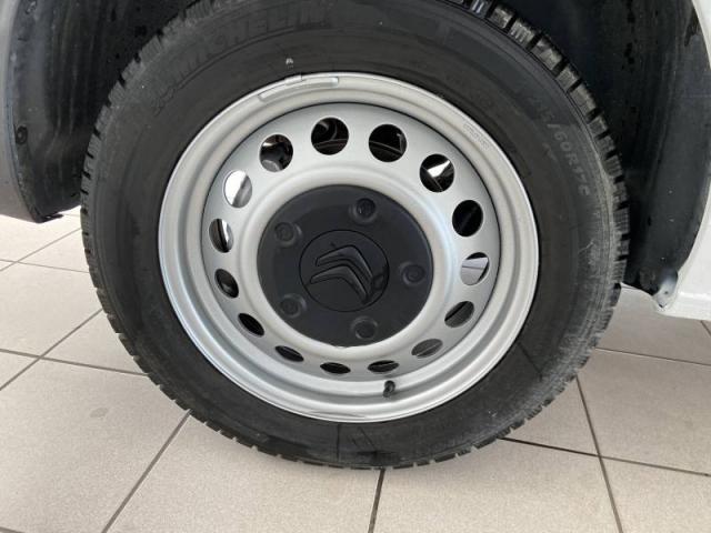 Citroen Jumpy image 8